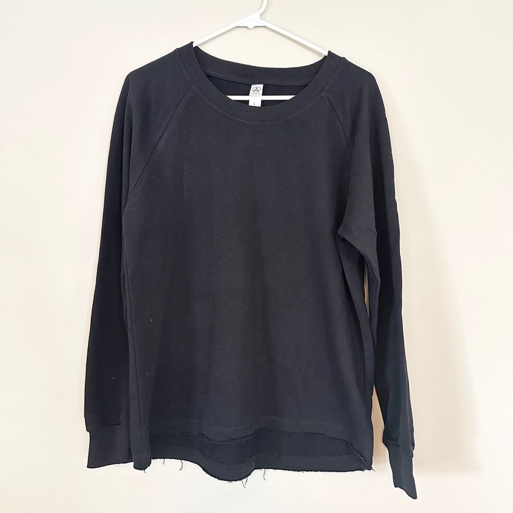 Alternative Apparel Black Crewneck Sweatshirt with Raw Hem – Size XL